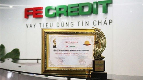 FE Credit được vinh danh ‘Top 10 doanh nghiệp được tin dùng nhất châu Á&#39;