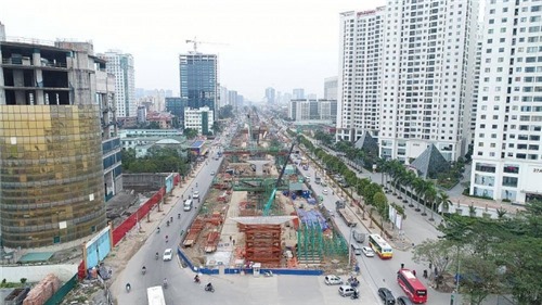 Hà Nội phân luồng giao thông phục vụ thi công cầu cạn đoạn Mai Dịch - Nam Thăng Long