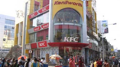 KFC bị cáo buộc bán đồ ăn nhiễm khuẩn E. coli và Salmonella