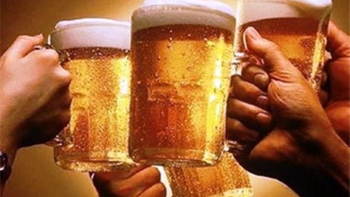 Không uống bia Sài Gòn, 7 cán bộ ngành Giáo dục phải viết tường trình