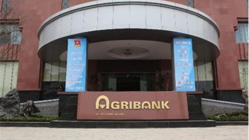 Lý do Agribank đột ngột dừng kế hoạch cộng điểm cho con cán bộ
