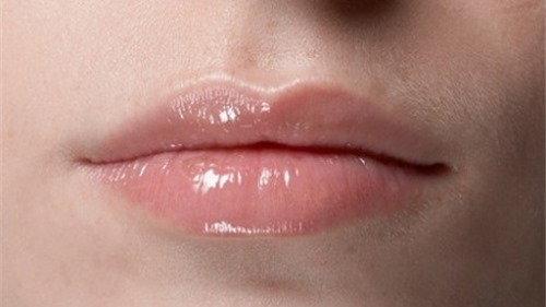10 tuyệt chiêu giúp đôi môi căng mọng