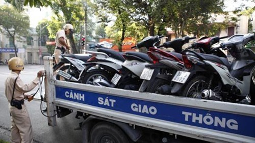 Sóc Sơn - Hà Nội: Thanh tra giao thông bị tố bắt xe không đúng quy trình