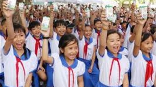 Sữa học đường của Hà Nội: “Dấu son” cần nhân rộng