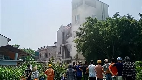 Cháy quán cà phê 5 tầng ở Hà Nội, 2 người tử vong