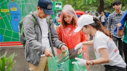 Hà Nội: Ngăn chặn rác thải nhựa để phát triển du lịch bền vững