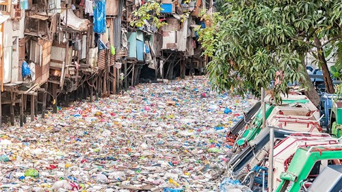 Philippines trả tiền điện tử để khuyến khích người dân dọn rác thải