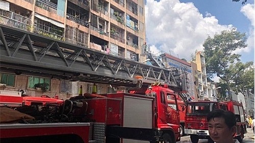 TP HCM: Cháy ký túc xá trường CĐ Cao Thắng, cứu được 28 người mắc kẹt bên trong