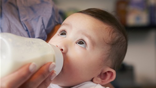 10 loại sữa tốt và phổ biến cho trẻ từ 6 - 12 tháng (phần 1)