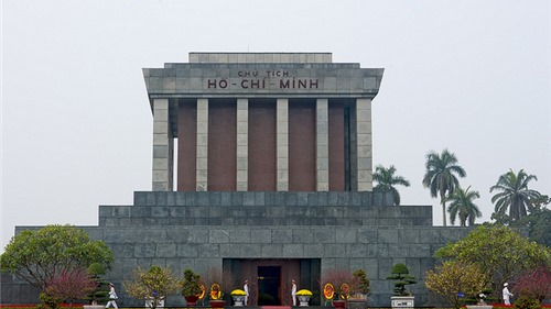 Lịch tham quan lăng Bác và bảo tàng Hồ Chí Minh năm 2015 