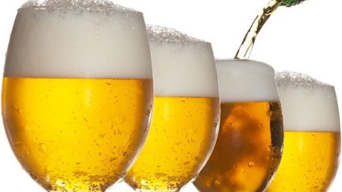 8 công dụng làm đẹp diệu kỳ từ bia