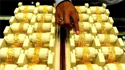 Cập nhật giá vàng hôm nay (11/8): Vàng trong nước bất ngờ tăng 70 nghìn đồng/lượng