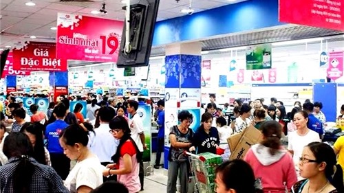 Người tiêu dùng Việt: Tiết kiệm nhưng vẫn lạc quan!