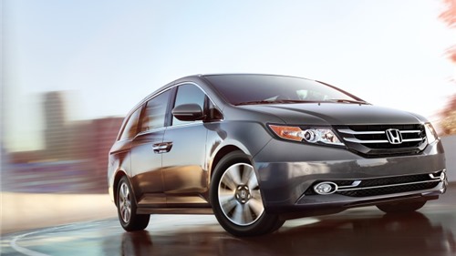 Bên trong chiếc Honda Odyssey - "xe gia đình" trị giá 2 tỷ có gì?