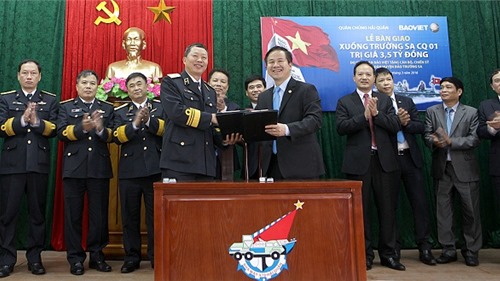 Bảo Việt chính thức bàn giao xuồng chủ quyền Trường Sa CQ 01