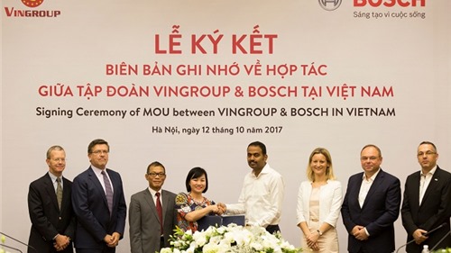 Vinfast ký kết biên bản hợp tác sản xuất ô tô, xe máy điện với Tập đoàn Bosch