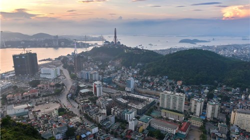 Quảng Ninh: Từ "vô danh" đến nam châm trên bản đồ bất động sản