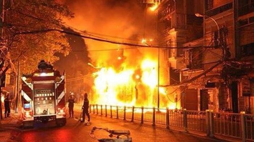 TPHCM: Gần 100.000 căn nhà có nguy cơ cháy nổ