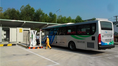 TPHCM: Xây dựng hàng loạt trạm nạp khí CNG cho xe buýt