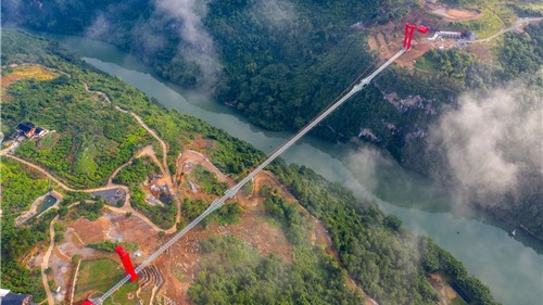 Chiêm ngưỡng cây cầu kính dài nhất thế giới