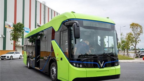 Hà Nội vận hành 10 tuyến xe buýt điện từ quý II/2021