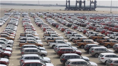 Nhập khẩu ô tô lao dốc, sụt giảm ngân sách ngành 1.300 tỷ đồng