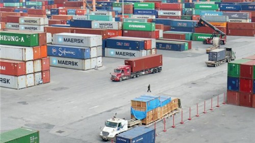 Chi phí logistics tại Việt Nam: Một thách thức cho cạnh tranh quốc tế