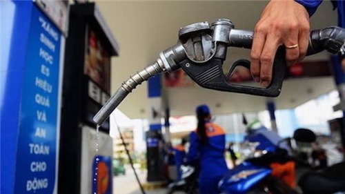  Nghiên cứu giảm thuế tiêu thụ đặc biệt trong trường hợp giá dầu thế giới biến động lớn