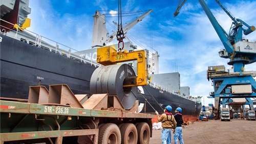 Sản lượng bán hàng các sản phẩm thép Hòa Phát đạt 500.000 tấn trong tháng 3