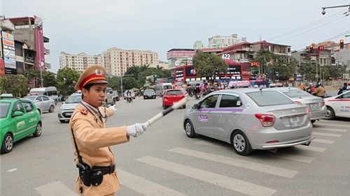 Phân luồng từ xa, phòng ngừa ùn tắc giao thông phục vụ Đại hội Đảng lần thứ XIII