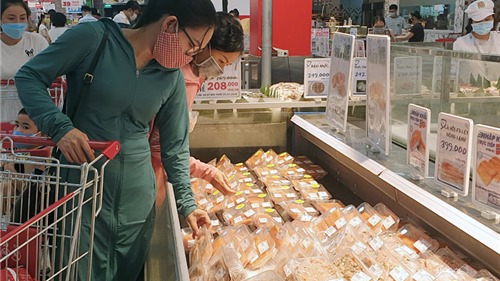Đưa hàng vào siêu thị - “miếng bánh có xương” với startup