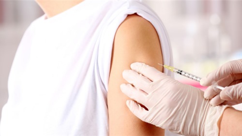 Tiêm mũi vaccine tăng cường sẽ là ‘bình thường mới’ trong đại dịch COVID-19