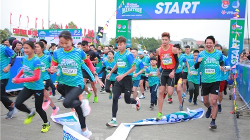 550 vận động viên tranh tài Giải chạy “Gieo mầm thịnh vượng”