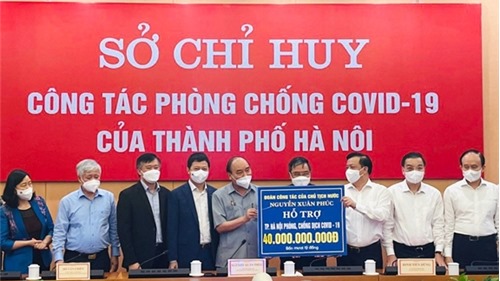 Techcombank trao tặng 15 tỷ đồng hỗ trợ Thủ đô Hà Nội chống dịch Covid-19