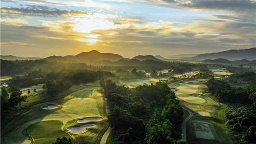 Sân golf của Sun Group lần thứ 5 liên tiếp lập “cú đúp” tại World Golf Awards 