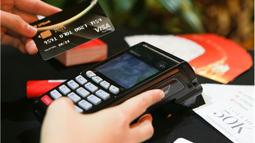 Tưng bừng Lễ hội mua sắm cuối hè cùng thẻ tín dụng VPBank tại Vincom