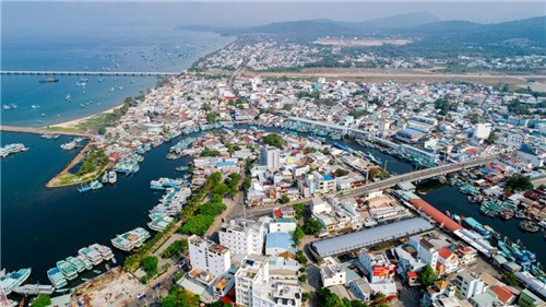 Bất động sản nghỉ dưỡng Phú Quốc: Dư thừa nguồn cung nhà phố thương mại