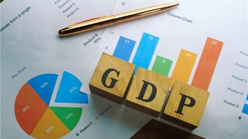 ADB hạ dự báo tăng trưởng GDP Việt Nam 2023 xuống 5,8%