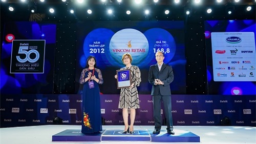 Vincom Retail nhận giải Top 10 thương hiệu dẫn đầu Việt Nam