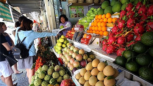 Hà Nội có 40 tuyến phố không kinh doanh trái cây dưới lòng đường, vỉa hè