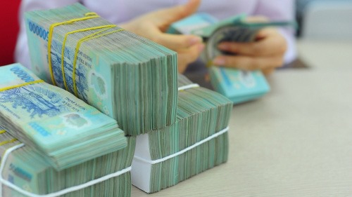 Giảm trần lãi suất huy động, lãi suất cho vay ngắn hạn đồng Việt Nam từ hôm nay 