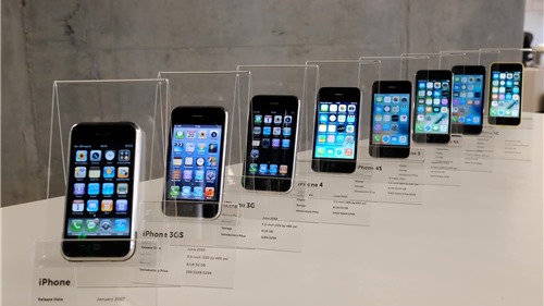 Apple cán mốc bán hai tỷ iPhone năm 2020