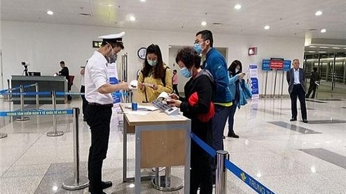 Khai báo y tế điện tử bắt buộc đối với tất cả hành khách nhập cảnh Việt Nam