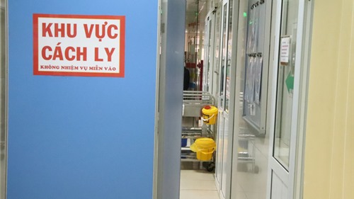 Cận cảnh khu cách ly bệnh nhân nghi nghiễm virus corona tại bệnh viện E, Hà Nội
