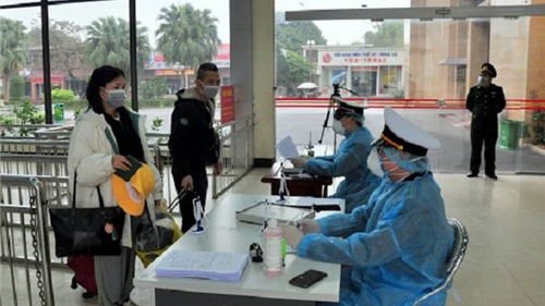 Việt Nam áp dụng tờ khai y tế bắt buộc với tất cả người nhập cảnh từ Hàn Quốc