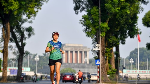 “VPBank Hanoi Marathon – Run & Share” nâng bước em đến trường