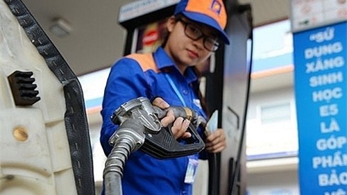 Từ 15g ngày 31-8, xăng dầu đồng loạt giảm giá