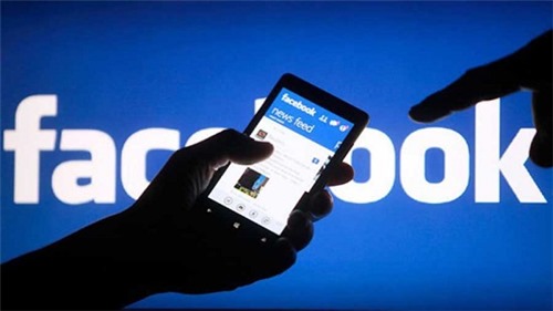Bắt giữ ba đối tượng lừa đảo gần 4 tỷ đồng qua mạng xã hội facebook