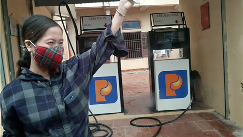 Thanh Hóa: "Tuýt còi" cột xăng dầu không phép
