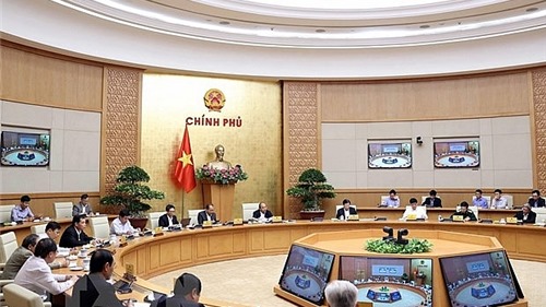 Thủ tướng Nguyễn Xuân Phúc: Không để dân "màn trời, chiếu đất"
